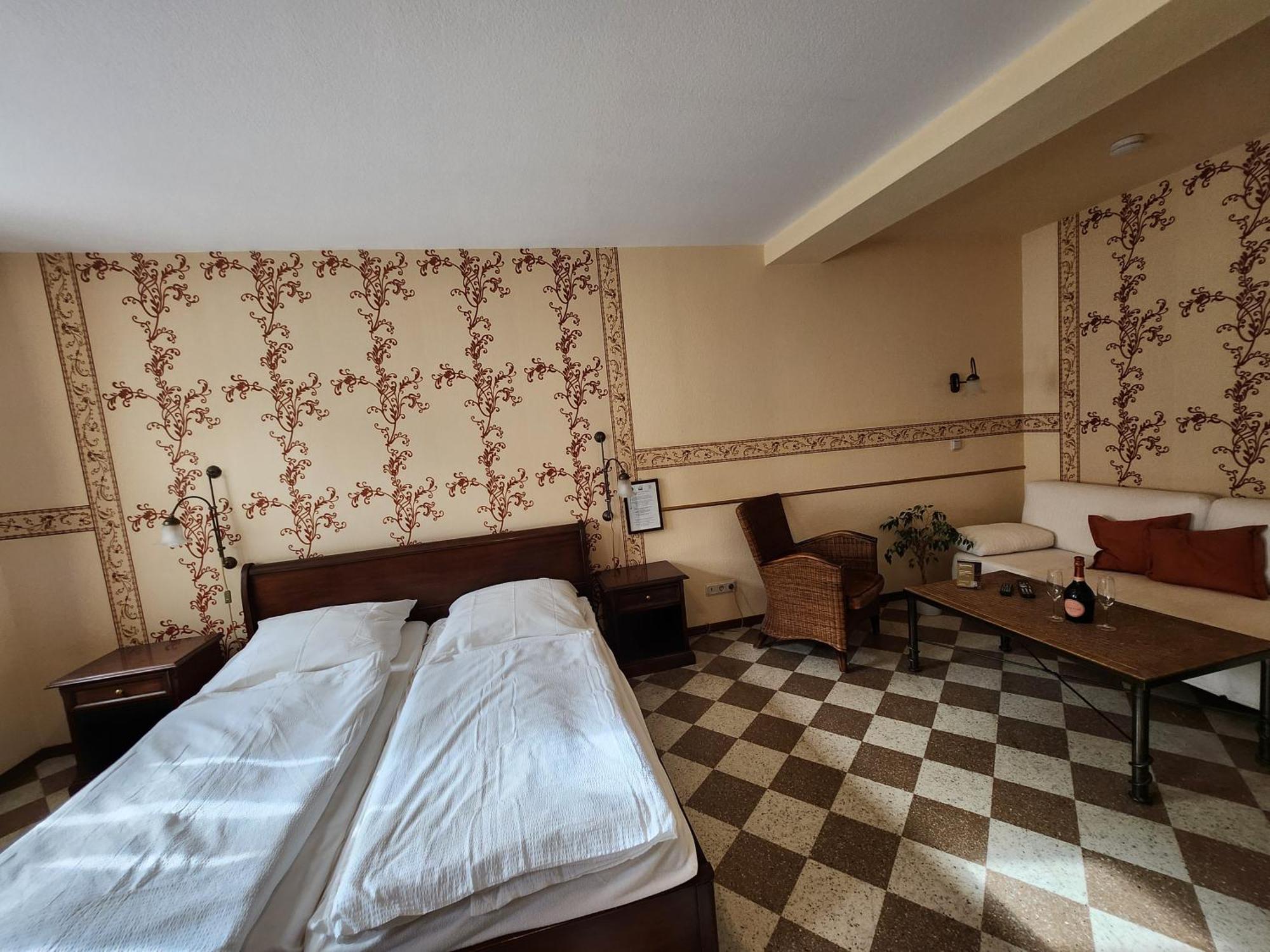 Hotel Garni Zur Post Wernigerode Exteriör bild