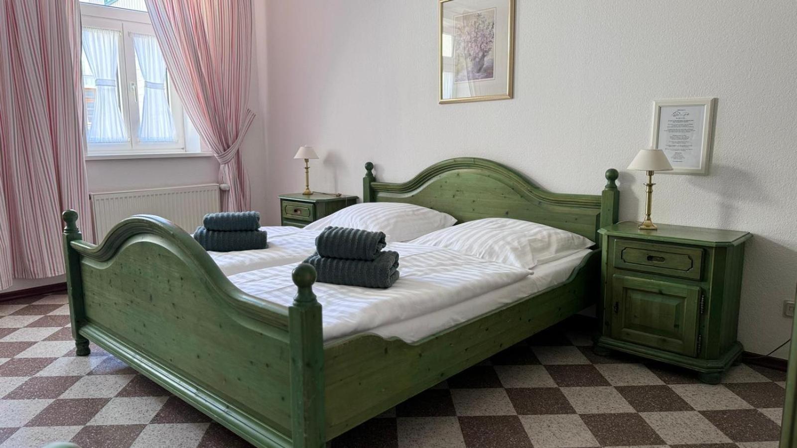 Hotel Garni Zur Post Wernigerode Exteriör bild