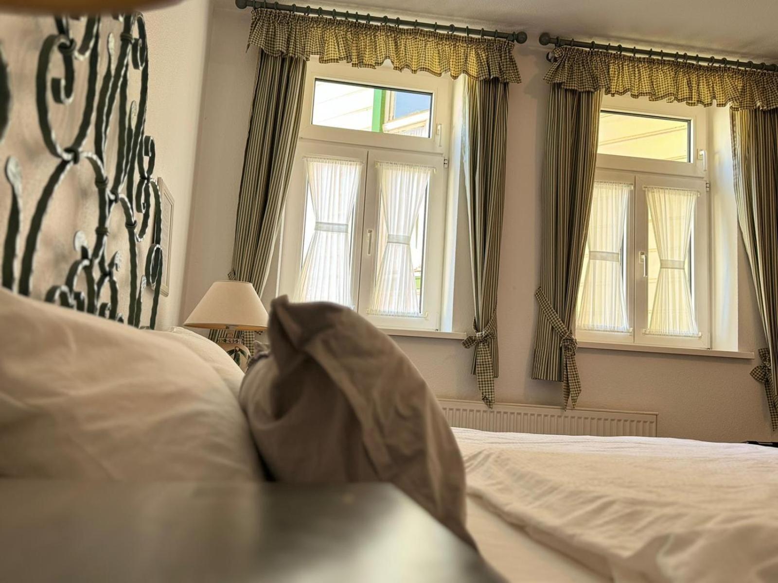 Hotel Garni Zur Post Wernigerode Exteriör bild