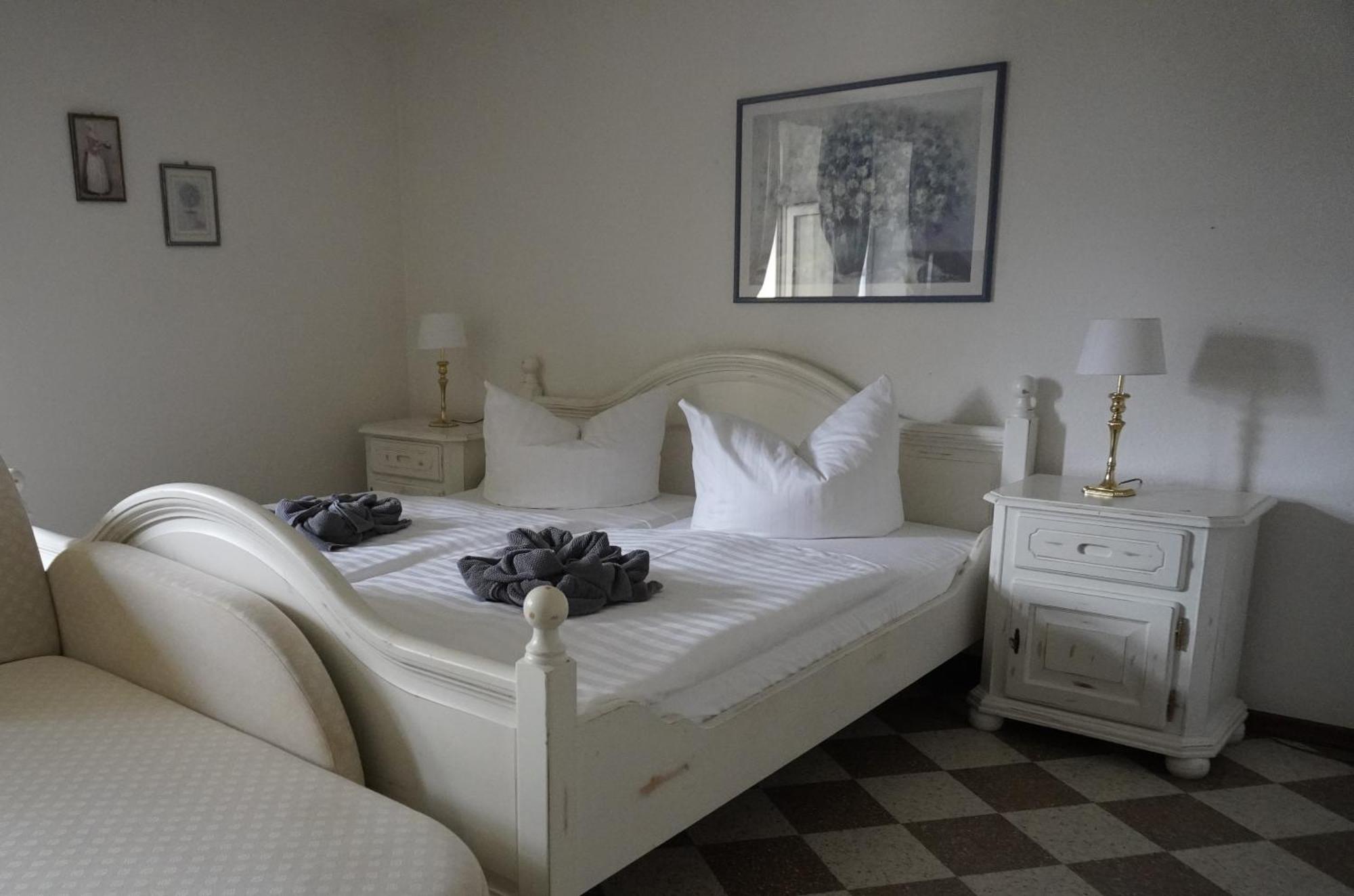 Hotel Garni Zur Post Wernigerode Exteriör bild